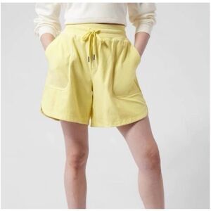 Athleta Farallon Midi Short NWOT D31‎